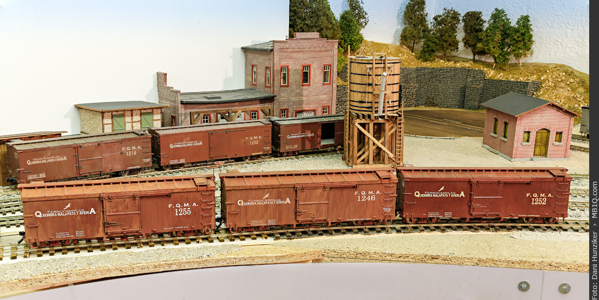 F.Q.M.A. Boxcars, Wasserturm, Averia