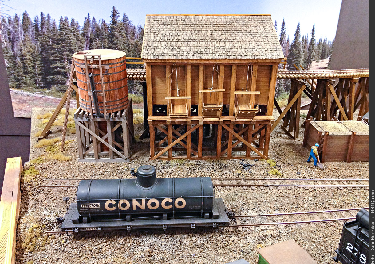 Oray Coal Pocket + Water Tank