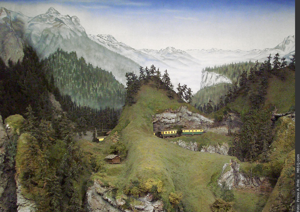 Grandiose Alpenlandschaft im Massstab 1;87