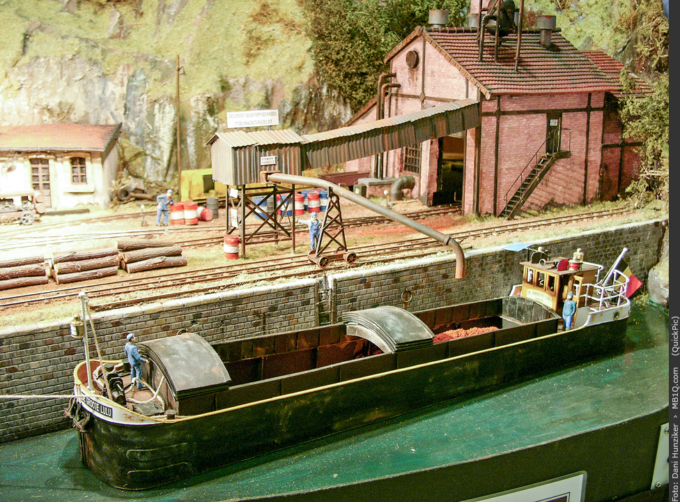 Saint-Mandrey Canal