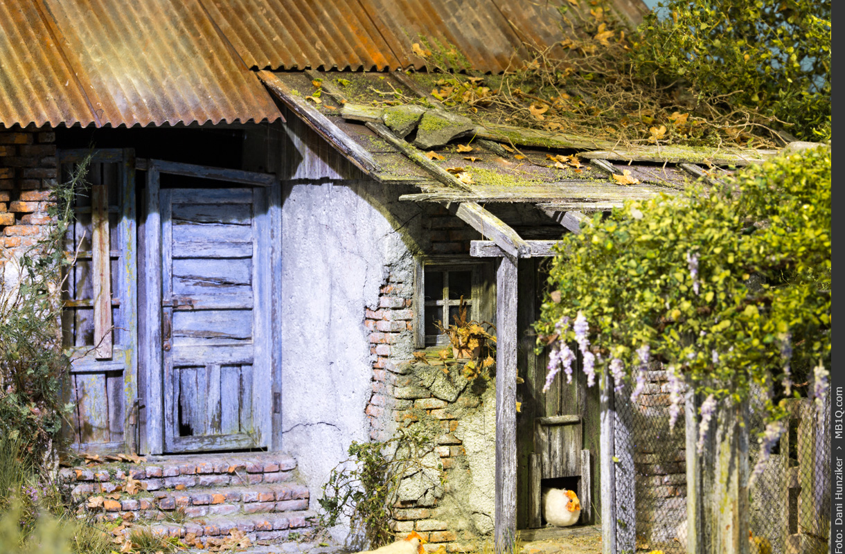 Haus mit Hühnerstall, Massstab 1:35, Marcel Ackle