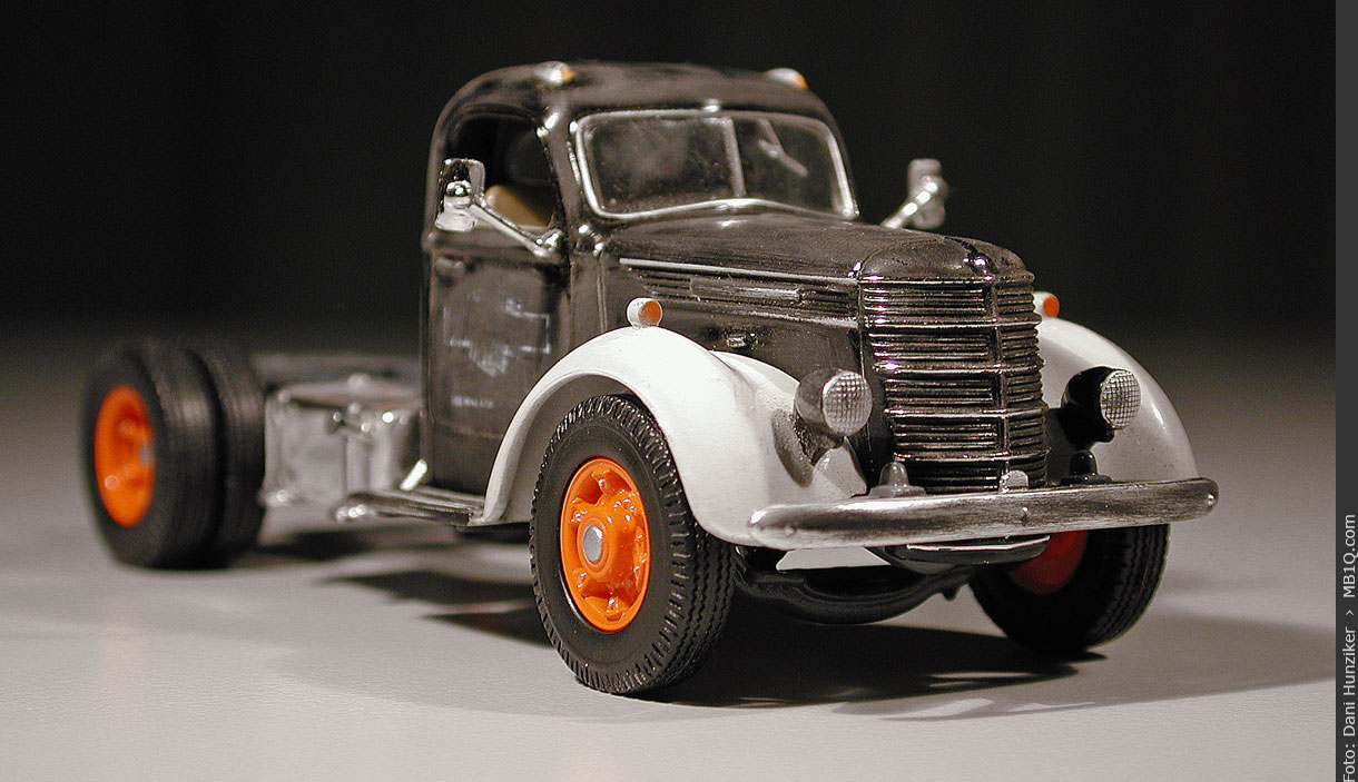 International D-35 Logging Truck