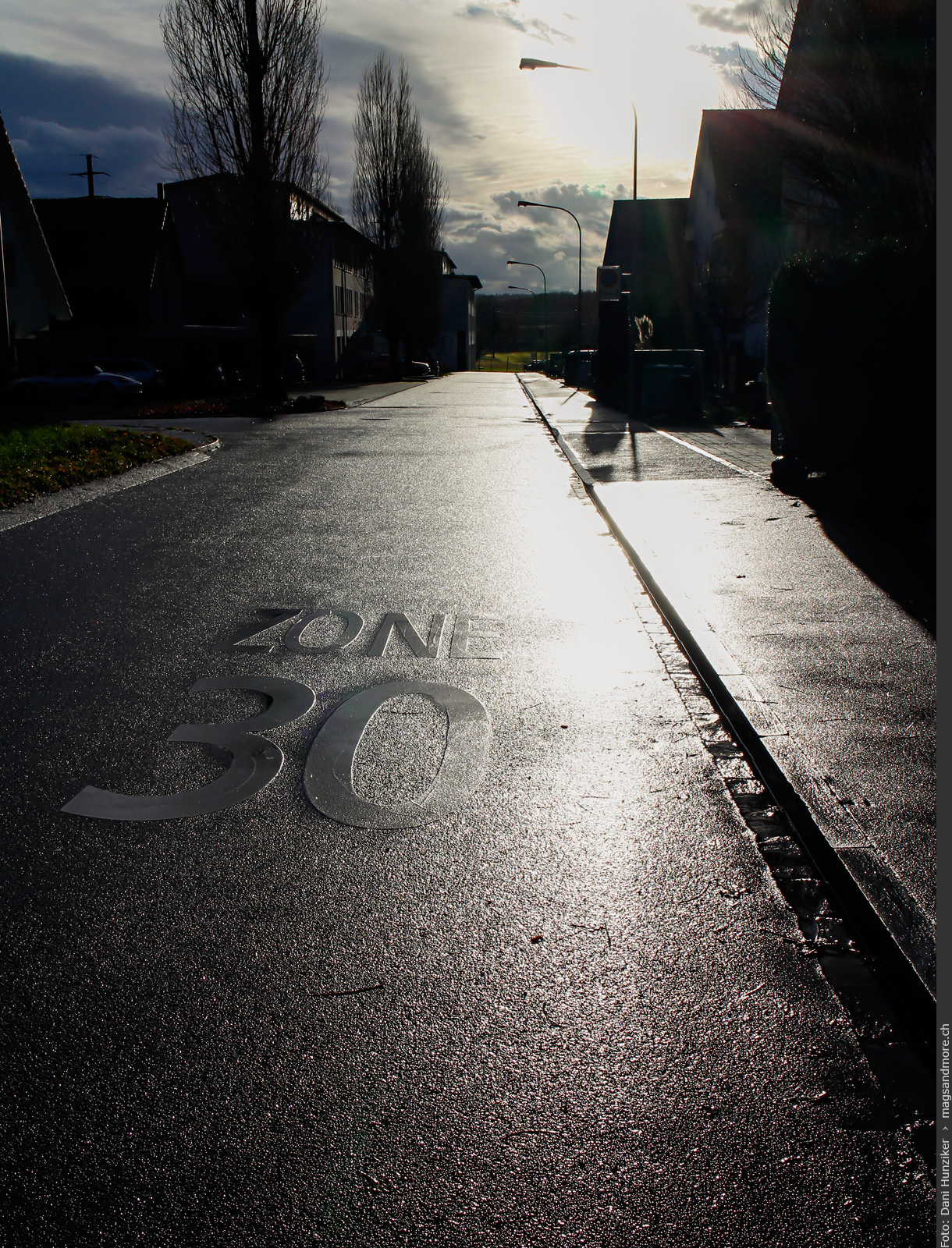 Zone 30, Grossächerstrasse, Weiningen