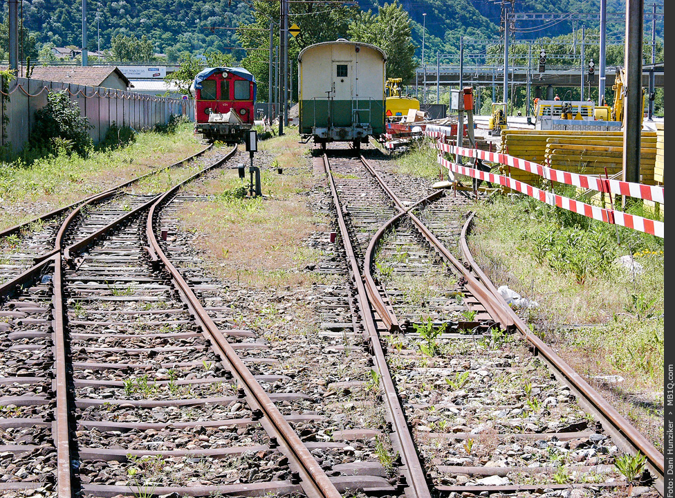 Die zwei letzten übrig gebliebenen Abstellgleise der Ferrovia Mesolcinese (FM), Castione-Arbedo
