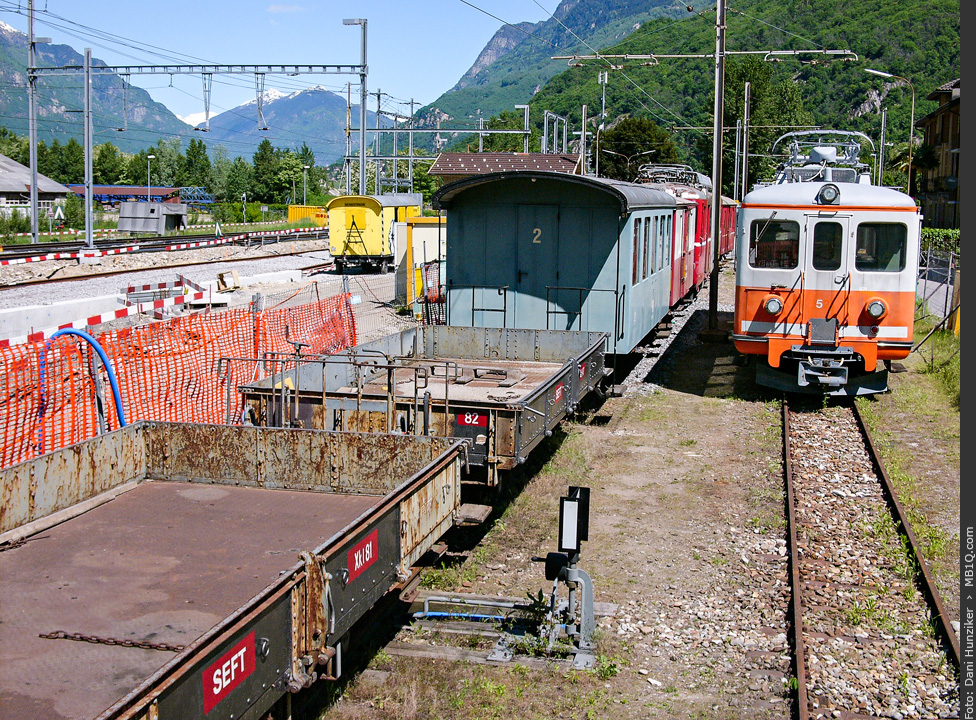 Abgestelltes Rollmaterial der Ferrovia Mesolcinese (FM), Castione-Arbedo