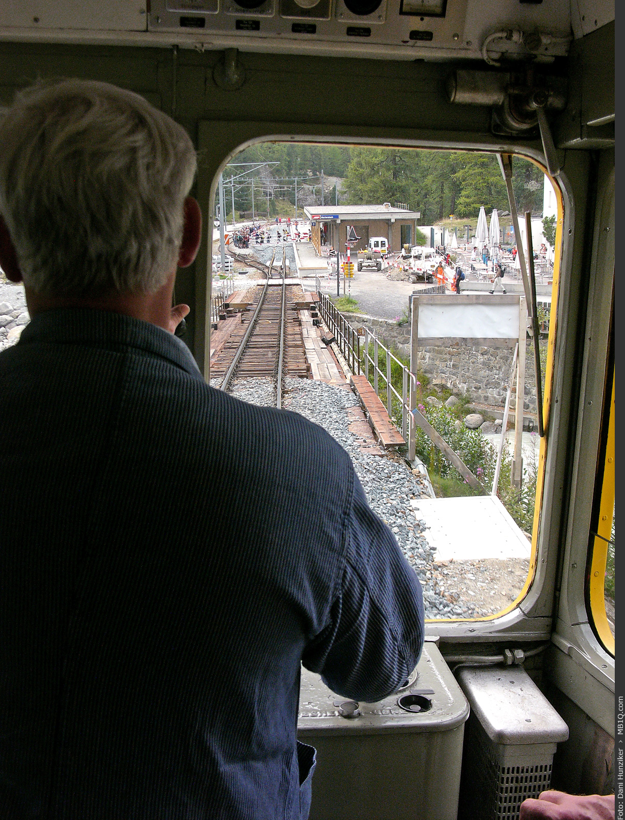 Blick auf die Station Morteratsch während des Umbaus