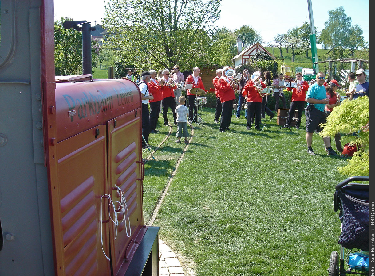 Musikalische Einweihung der Parkbahn Letten in Rümlang